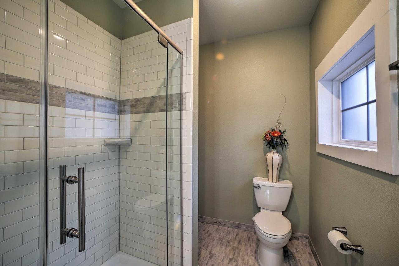 Downtown Branson Cottage With Pool Access! Exterior photo